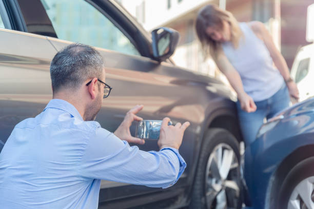 Professional Commercial Auto Insurance technician working in Pearisburg, VA